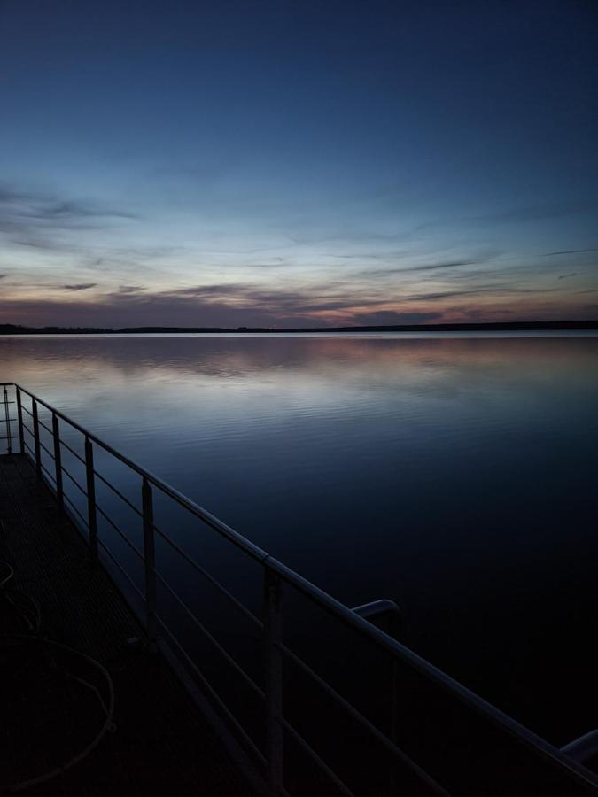 Schwimmendes Ferienhaus Silent Elsterheide Buitenkant foto