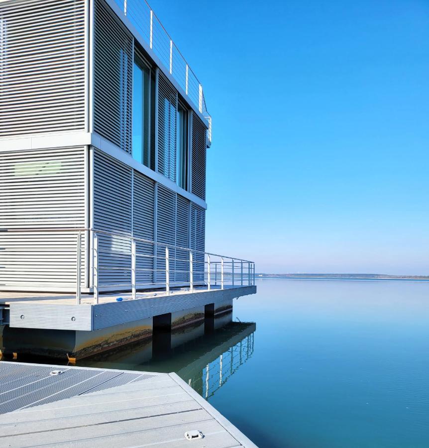 Schwimmendes Ferienhaus Silent Elsterheide Buitenkant foto
