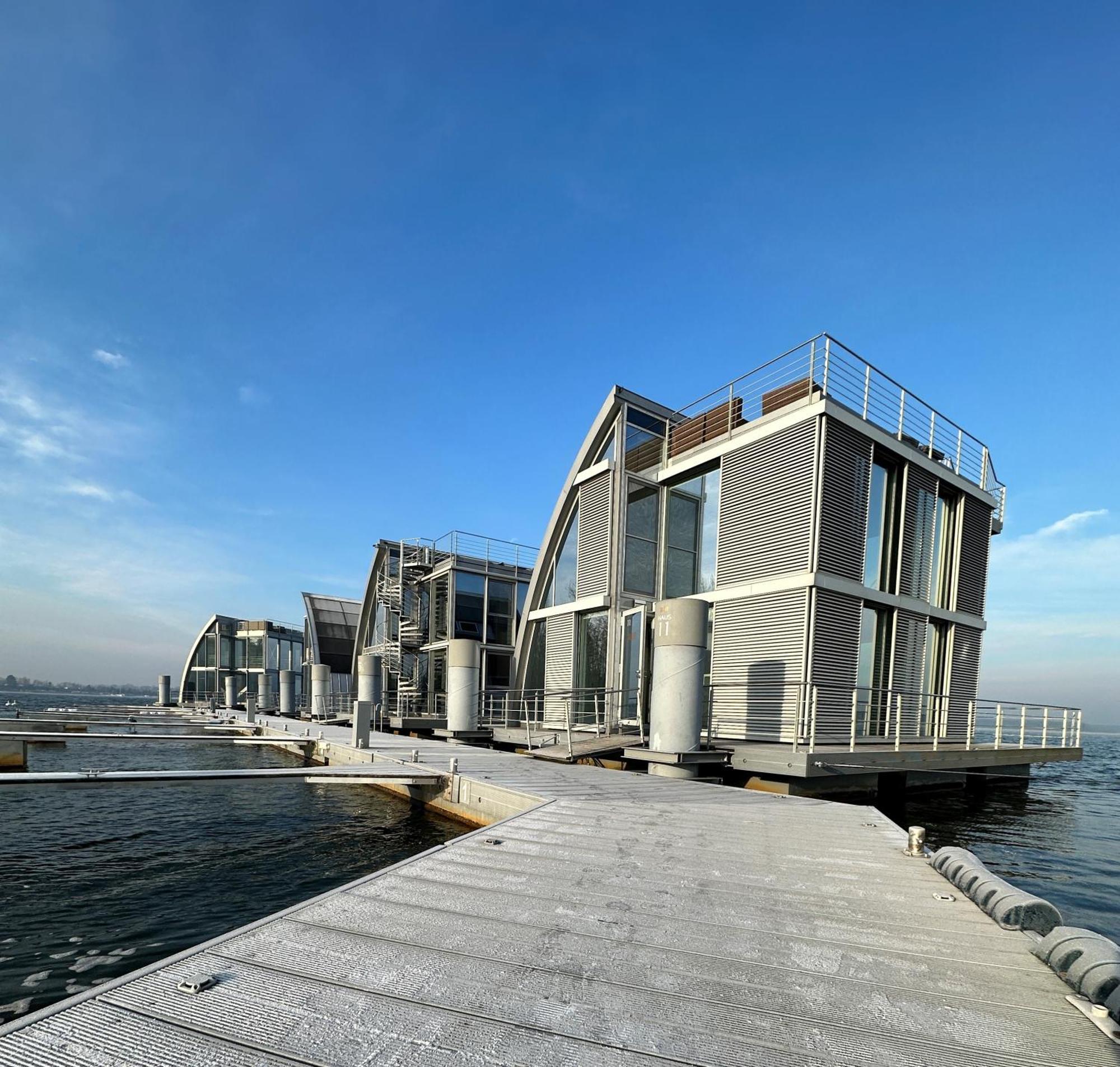 Schwimmendes Ferienhaus Silent Elsterheide Buitenkant foto