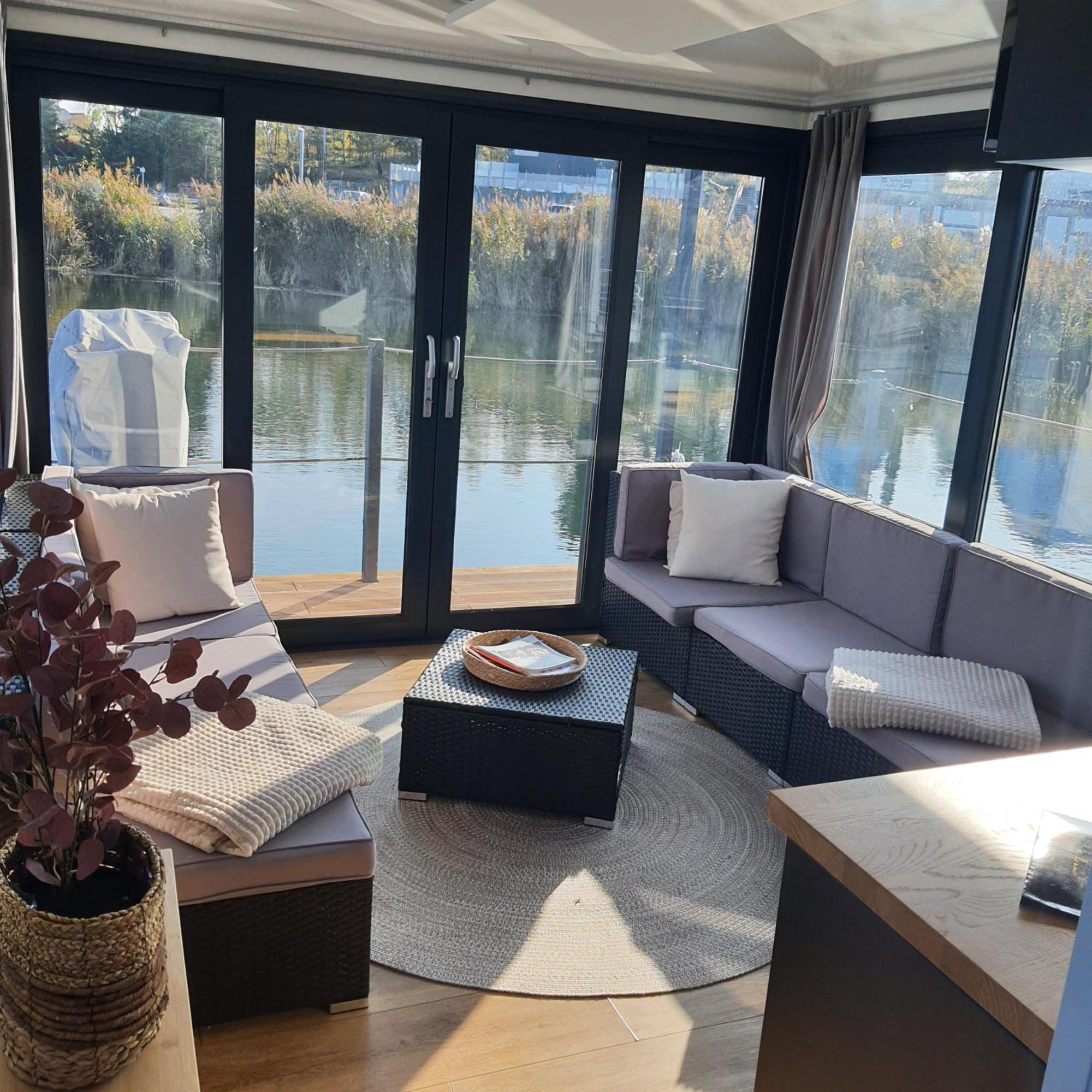 Schwimmendes Ferienhaus Silent Elsterheide Buitenkant foto